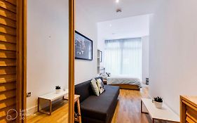 Fully Equipped Studio In Greenwich - 1 Min To Station